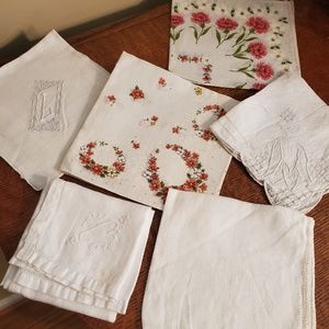 11 Vintage Ladie's Hankies.